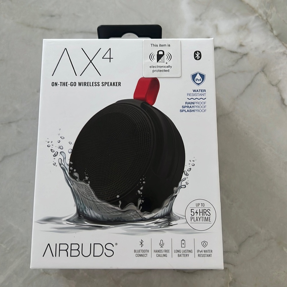 AX4 on the go wirelsss speaker -Airbuds